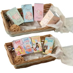 Cartoon-Printed Mini Wet Wipes Tin, Portable & Decorative Travel Essential (30 Wipes, 8x5cm)