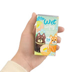 Cartoon-Printed Mini Wet Wipes Tin, Portable & Decorative Travel Essential (30 Wipes, 8x5cm)