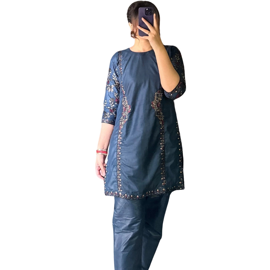 Embroidered Suit, Trendy Side Pocket Design & Premium Cotton Lawn