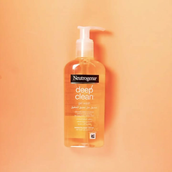 Neutrogena Deep Clean Gel Wash – Oil-Free Daily Facial Cleanser for Oily & Combination Skin (200ml)