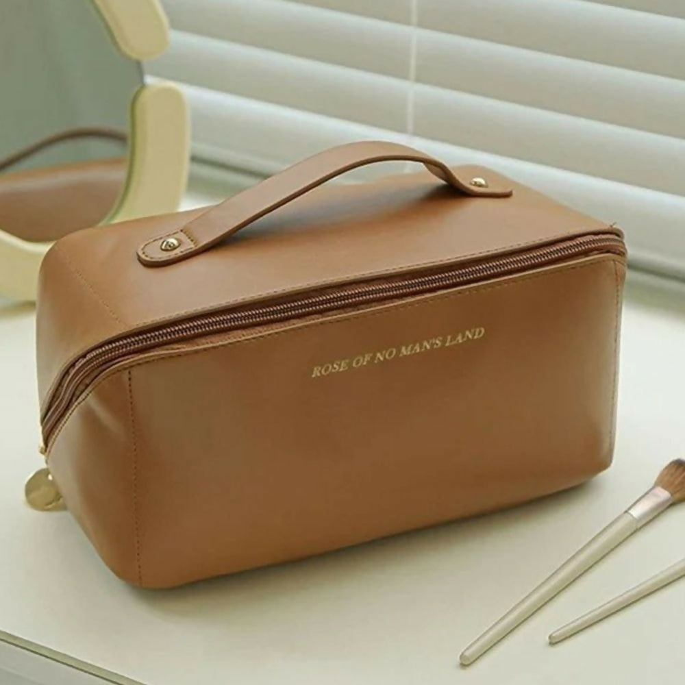 Large Capacity Travel Cosmetic Bag | Black