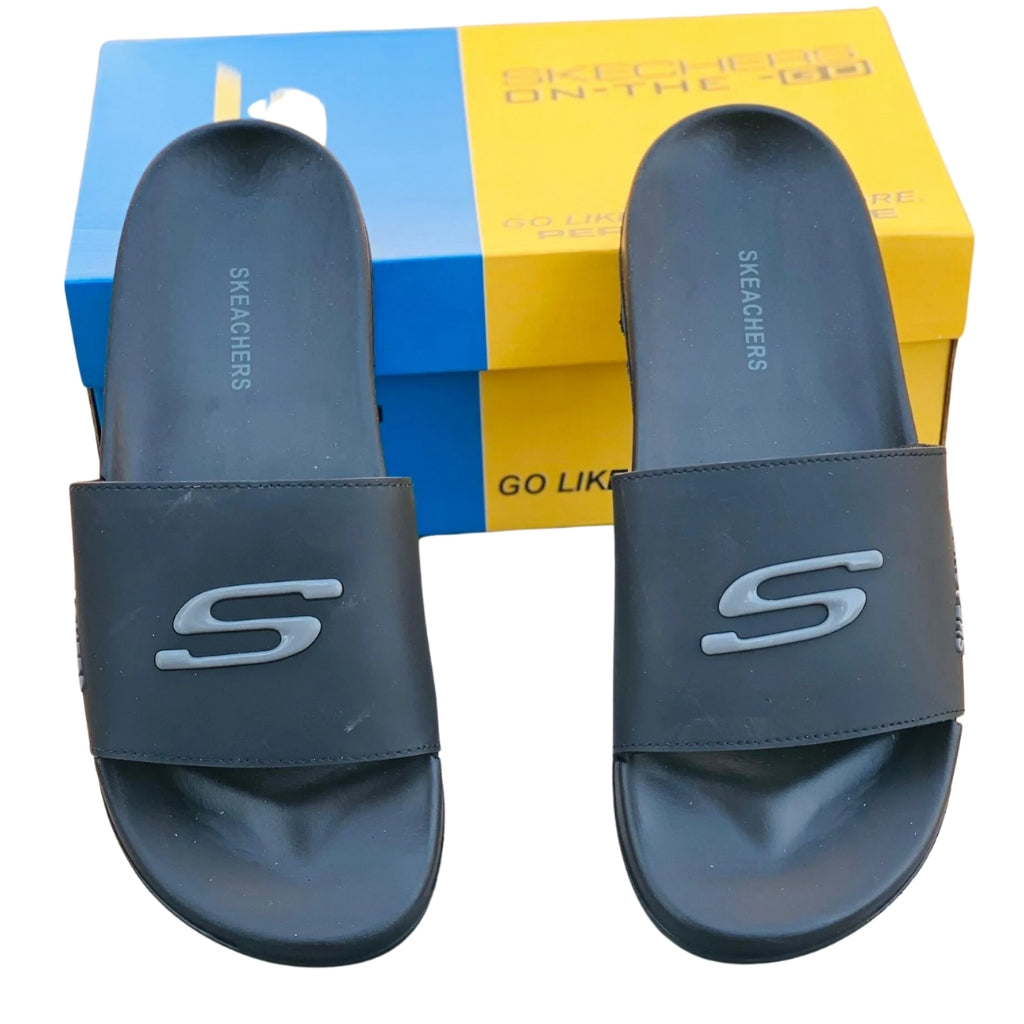Slip-On Slides, Stylish Comfort, Breathable & Supportive, for Everyday Use