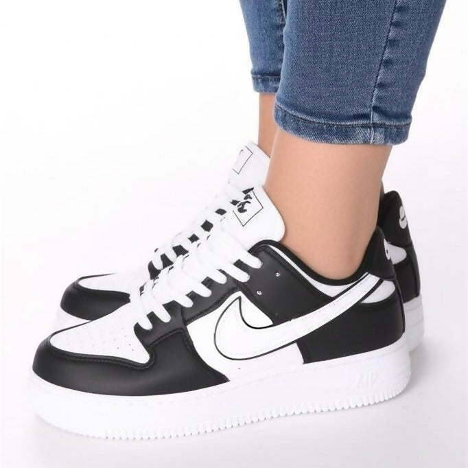 Ladies Comfortable Sneakers