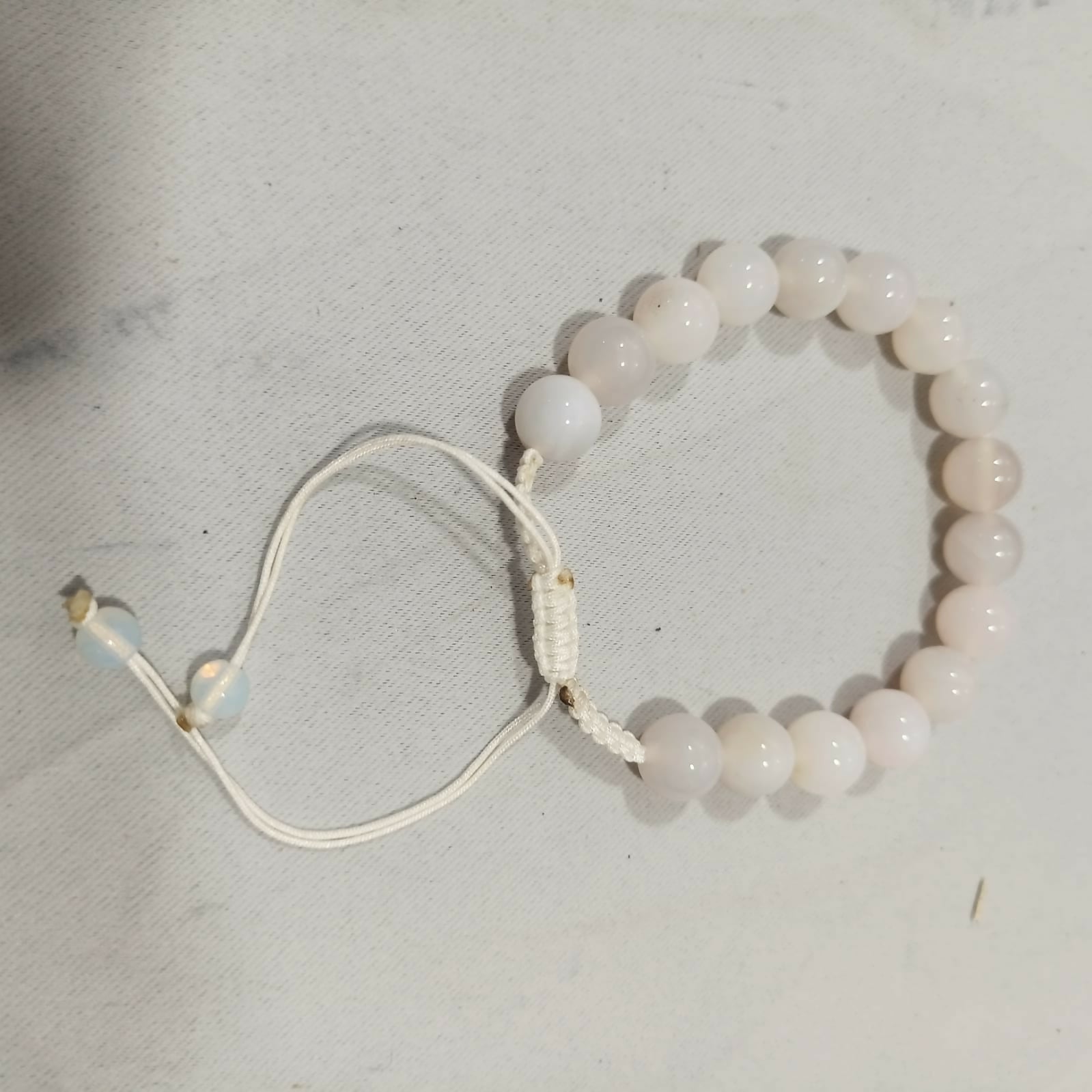 Natural Milky White Aqeeq Stone Bracelet - Genuine Gemstone Beaded Wristband Elegant Handcrafted Jewelry For Men And Women Fashion Accessory - Adjustable