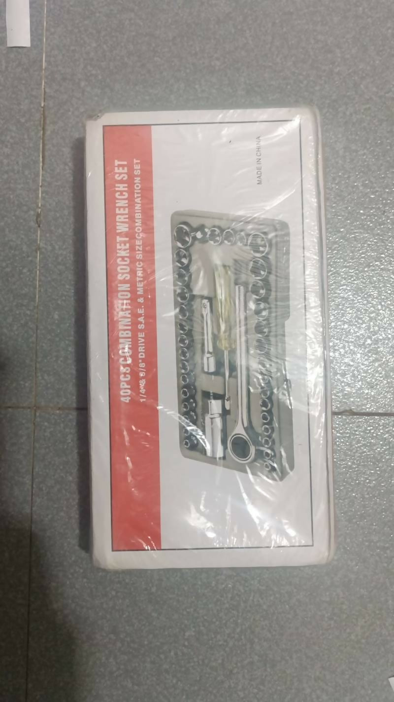 Aiwa 40 PCS Combination Socket Wrench Set