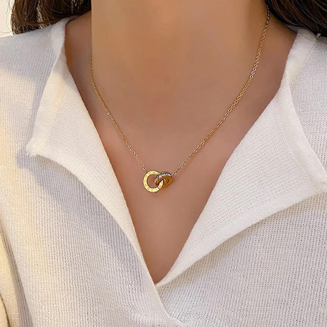 QCT-175 Roman Circle Stainless Steel Necklace