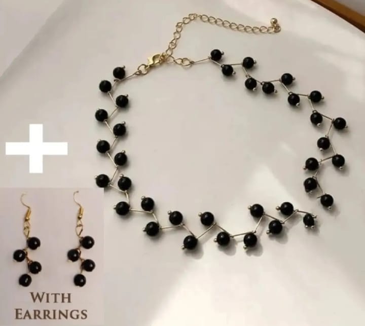 Zig Zag Black Choker With Earrings for Women