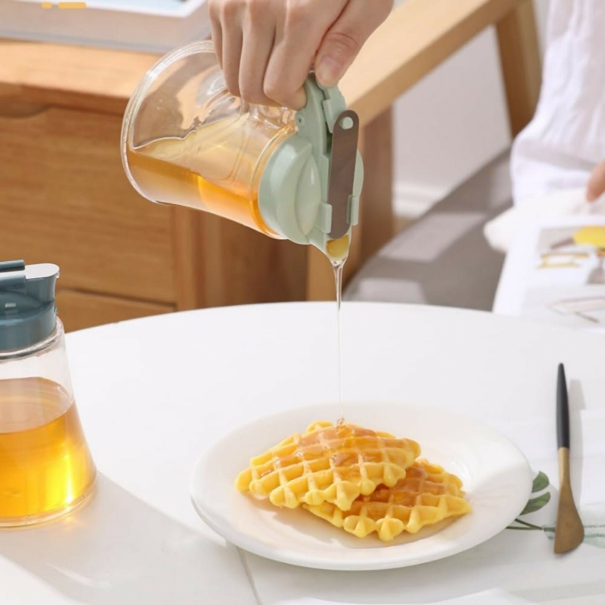 Honey Dispenser No Drip – Easy Squeeze Syrup