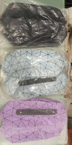 Cosmetic Bag Durable Quality Stylish Design Compact Build Perfect Choice For Daily Makeup Travel And Storage Needs (Random Color)