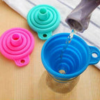 Silicone Oil Funnel Kitchen Liquid Oil Dispensing Tool – Reusable Oil Pouring Funnel (Random Color)