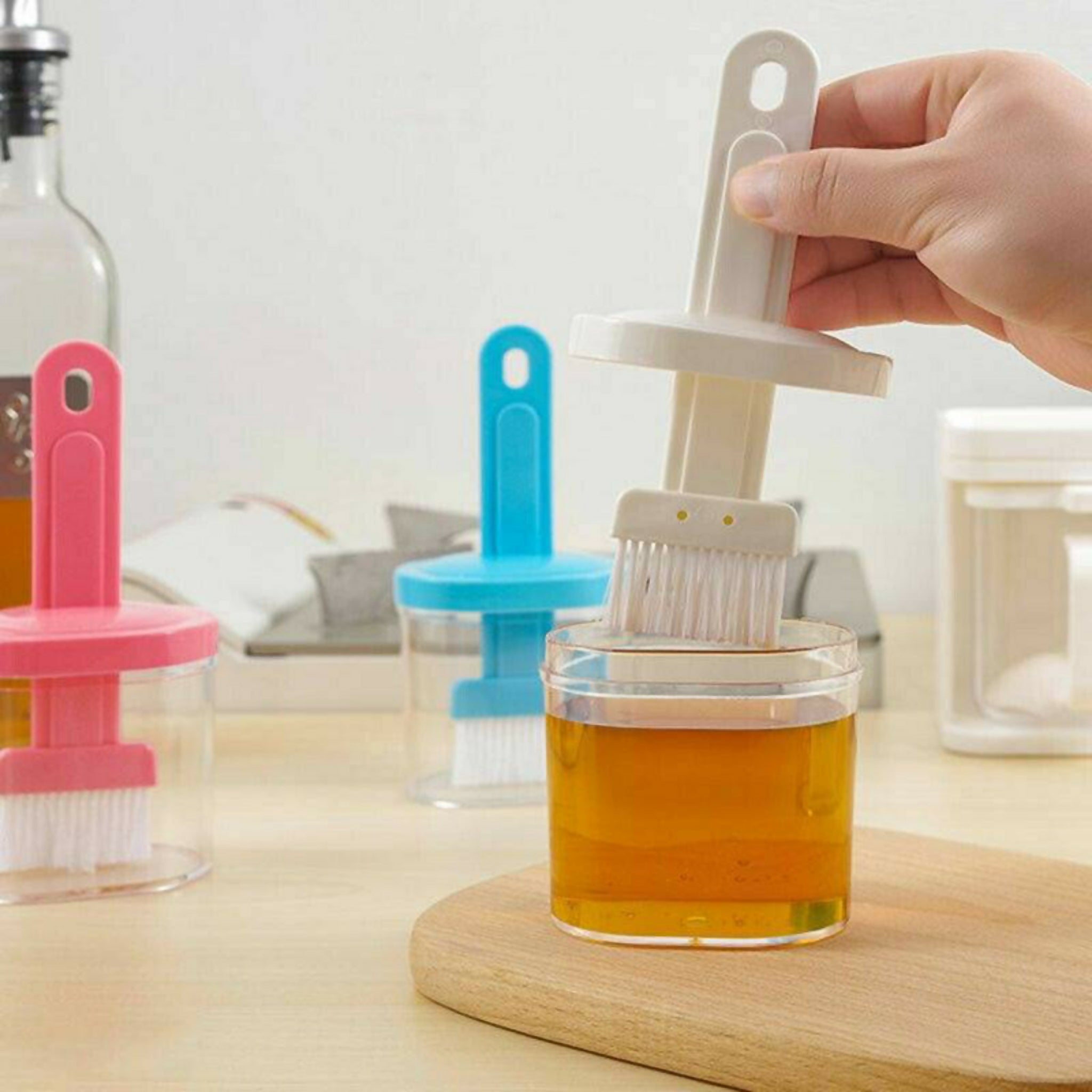 Oil Bottle with Silicone Brush – Cooking & Baking Oil Dispenser | Random Color