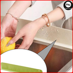 Durable Green Splash Guard Kitchen Sink Guard That Can Be Placed Behind the Sink