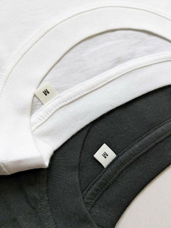 imgi_169_T-Shirt_neck_close-up_2ba85726-b80e-4c68-a60b-7a92b29bcd05