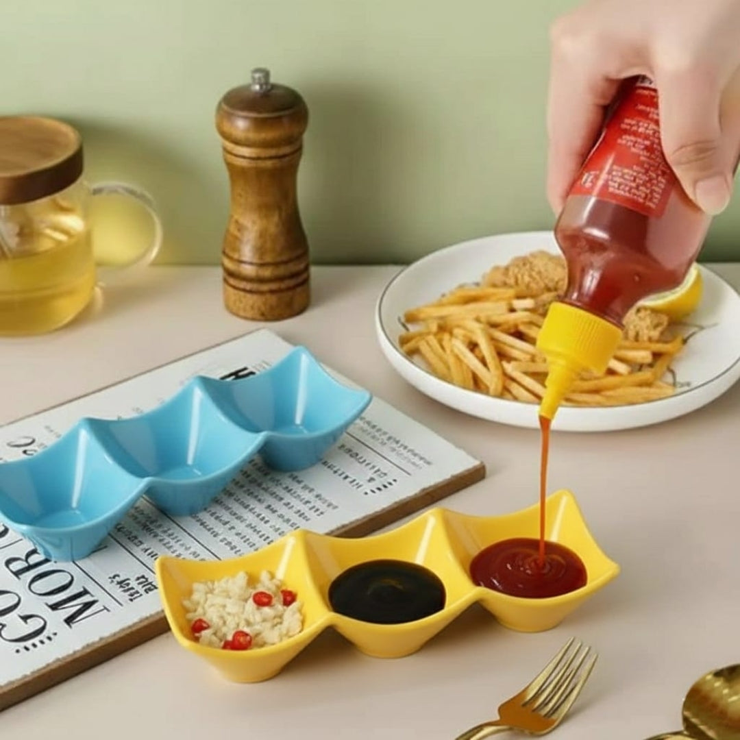 Plastic condiment tray with three sections