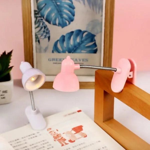 Mini Book Light With Clip – Cute Retro Night Lamp with 360° Flexible Gooseneck & Portable Reading Light for Bed