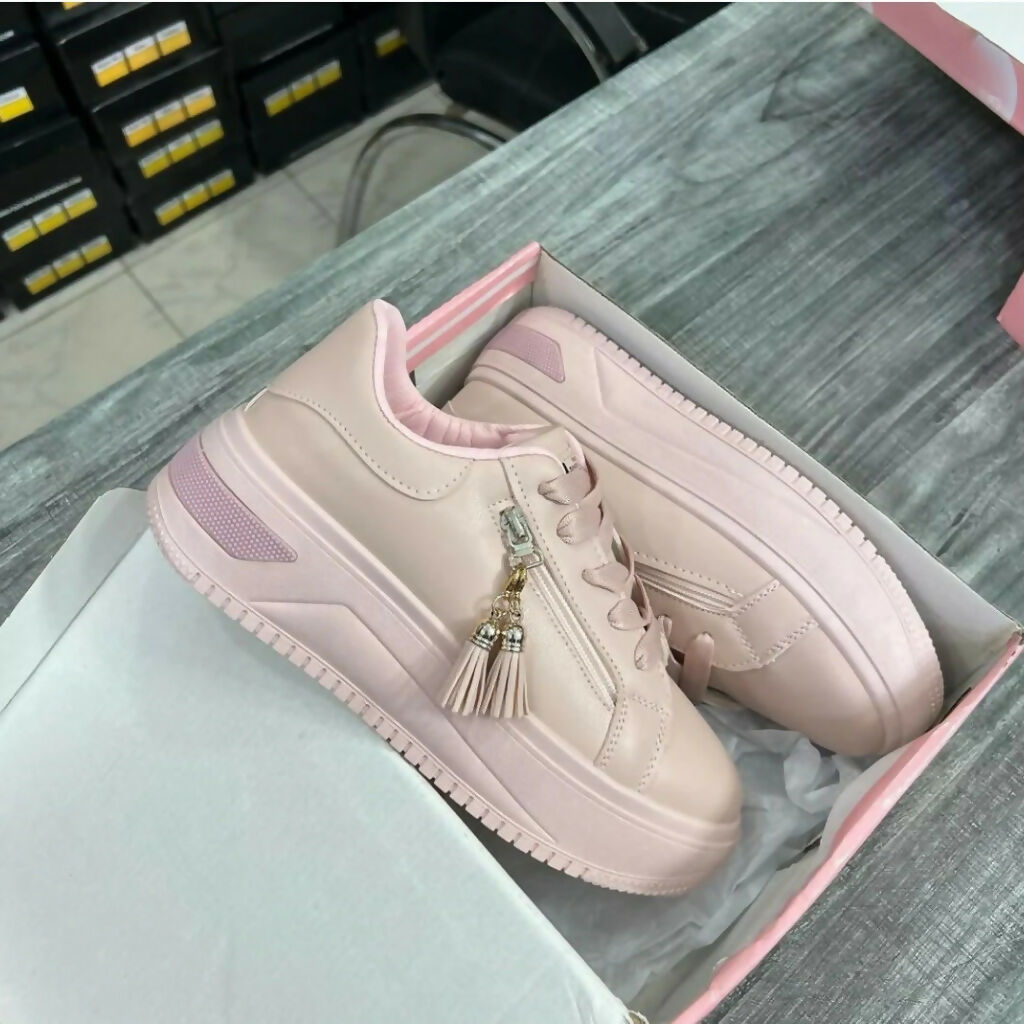 Sneakers, Stylish, Lightweight & Comfortable Footwear for Daily Wear