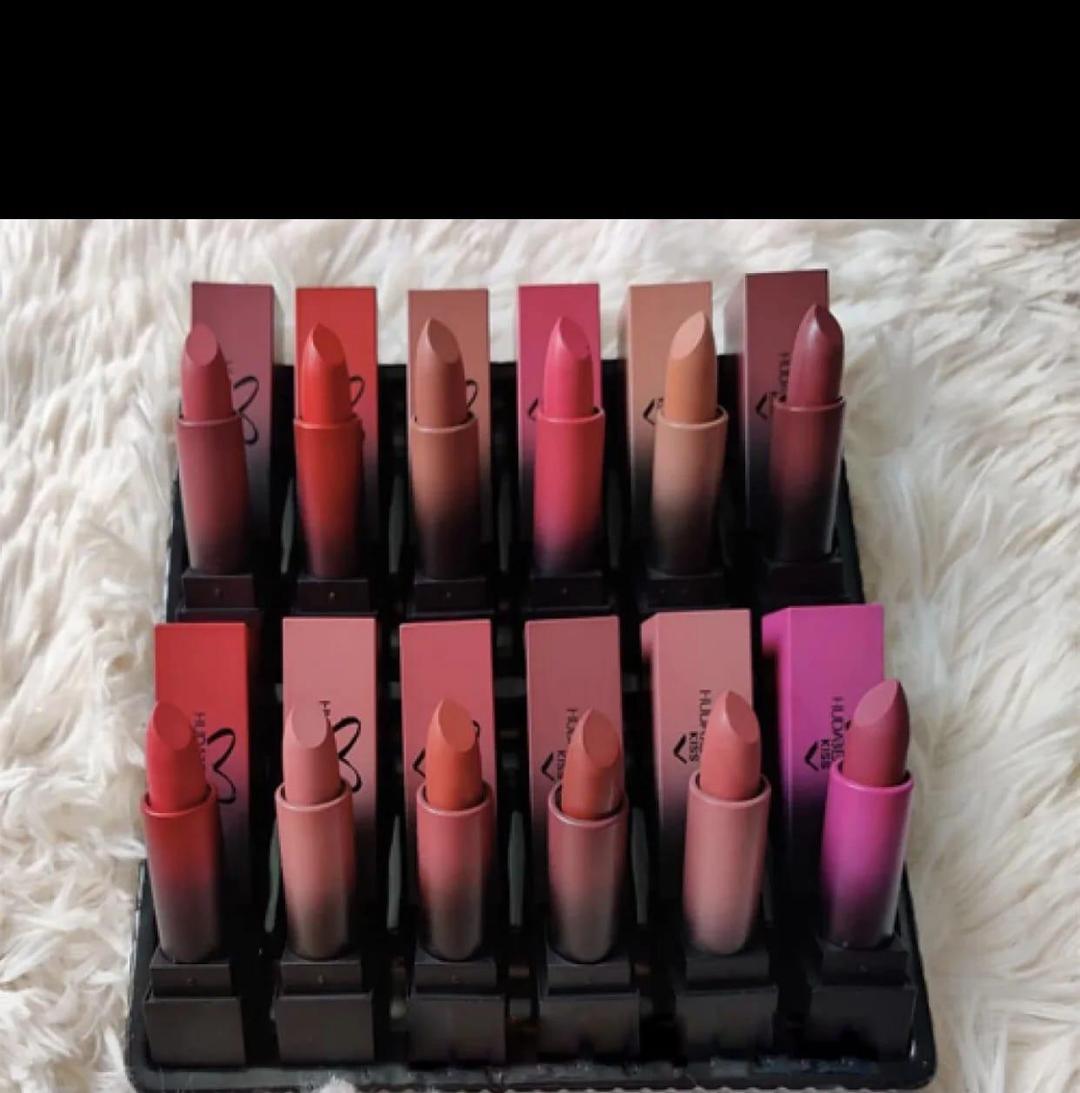Pack of 6 Nude shades bullet lipstick