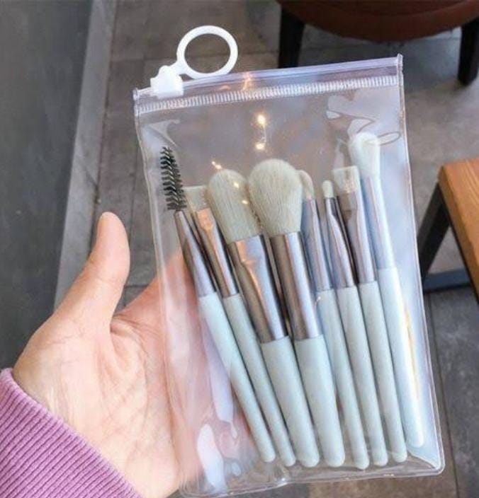 Makeup Brushes, Cute Compact Beauty Brush - Set of 8 Pieces
