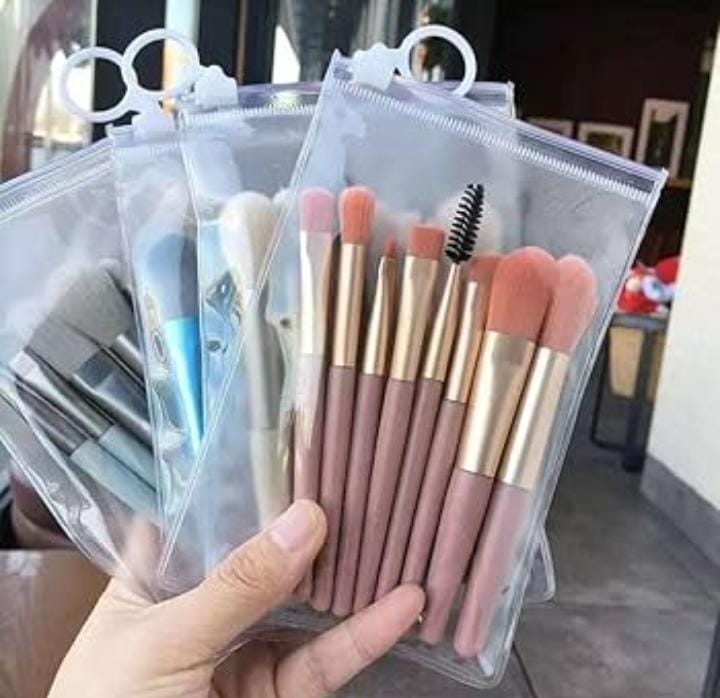 Makeup Brushes, Cute Compact Beauty Brush - Set of 8 Pieces