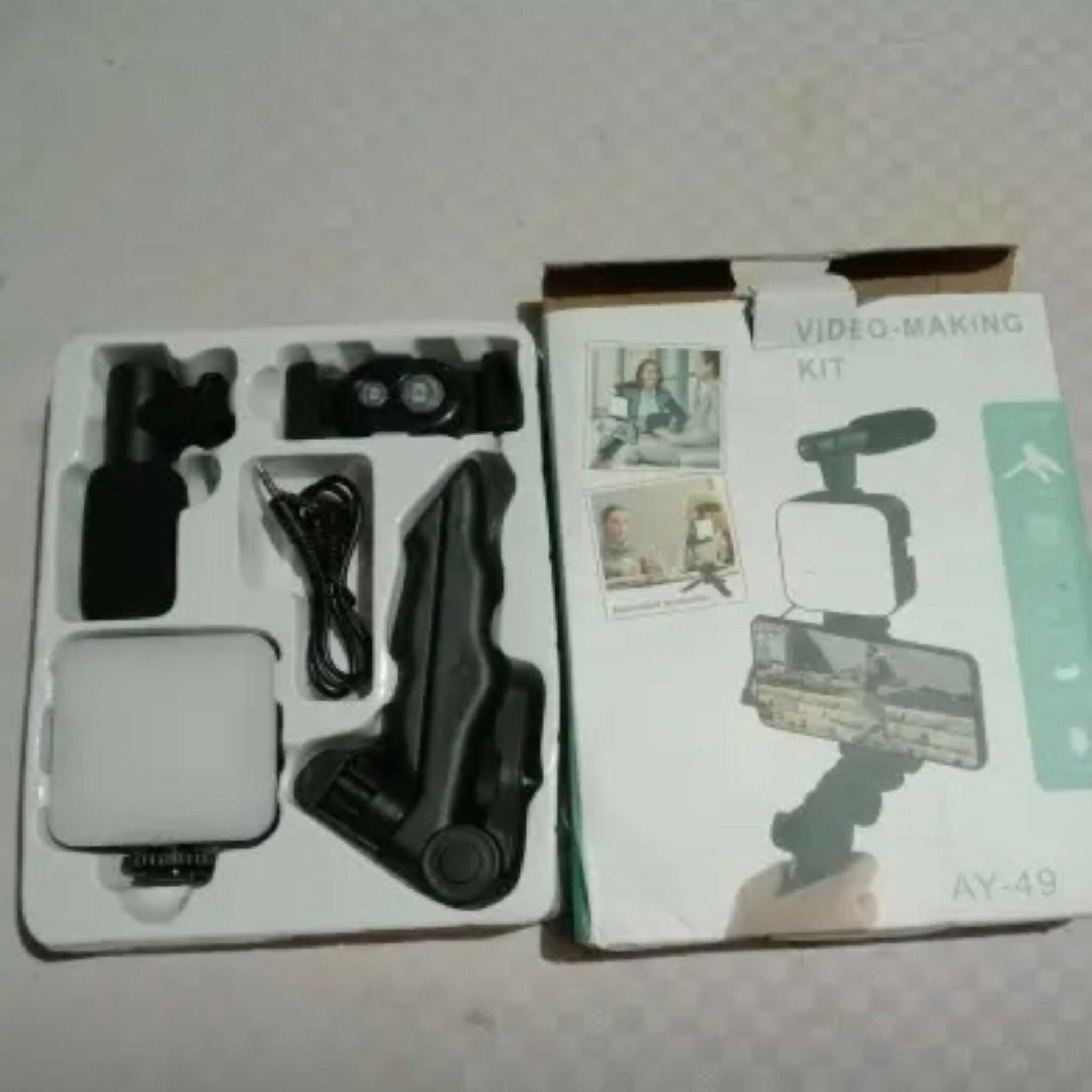 High Quality Vlogging Kit | Mobile & DSLR Accessories | Tripod, Mic & 360° LED Video Recording Setup