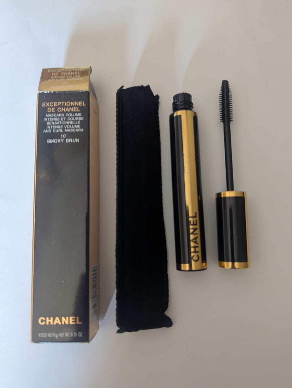 Le Volume De Chanel Mascara – Instant Volume, Fuller & Thicker Lashes |