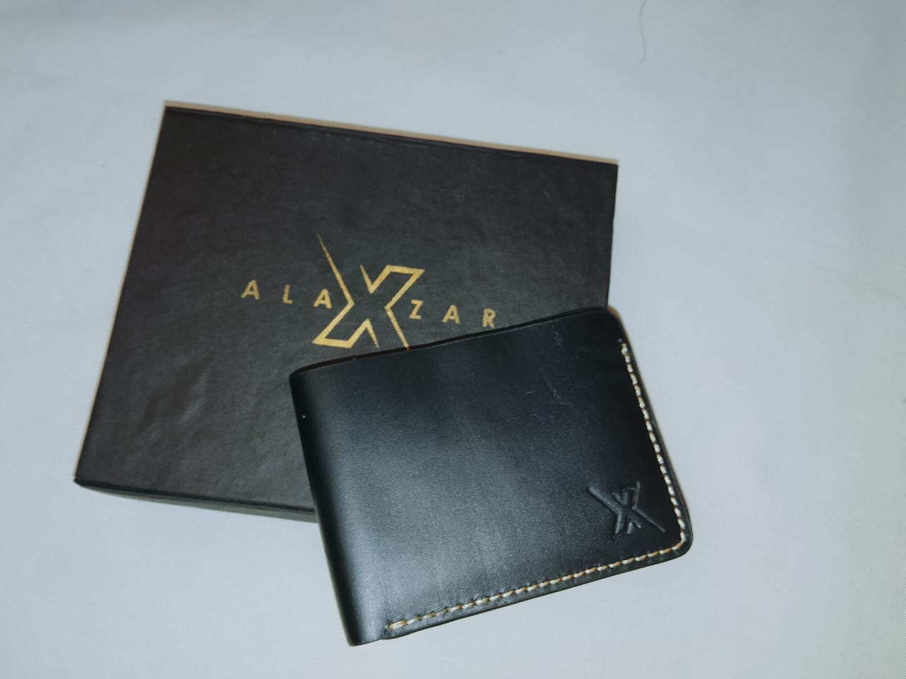 Men’s Rugged Leather Wallet – Premium Cow Leather (Black)