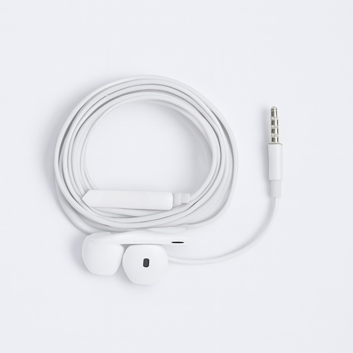 Gionee Original Wired Handsfree With 3.5mm Jack for Music & Calls
