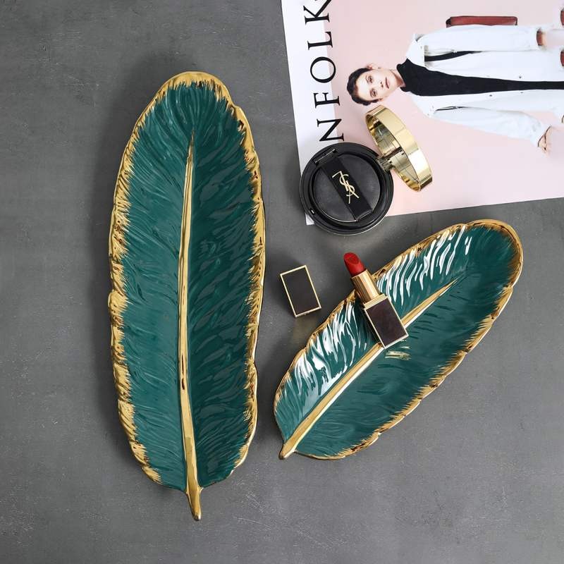 Nordic jewellery Feather Plate