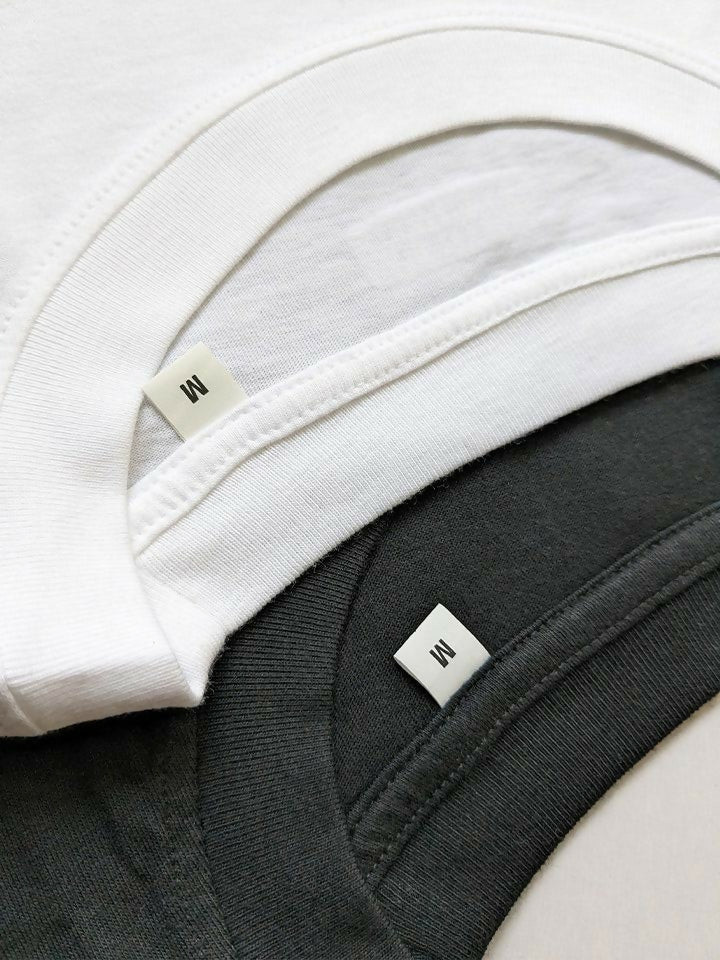 imgi_169_T-Shirt_neck_close-up_2ba85726-b80e-4c68-a60b-7a92b29bcd05