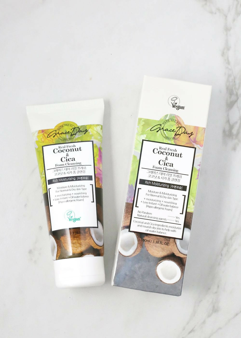 Grace Day Real Fresh Coconut And Cica Foam Cleanser