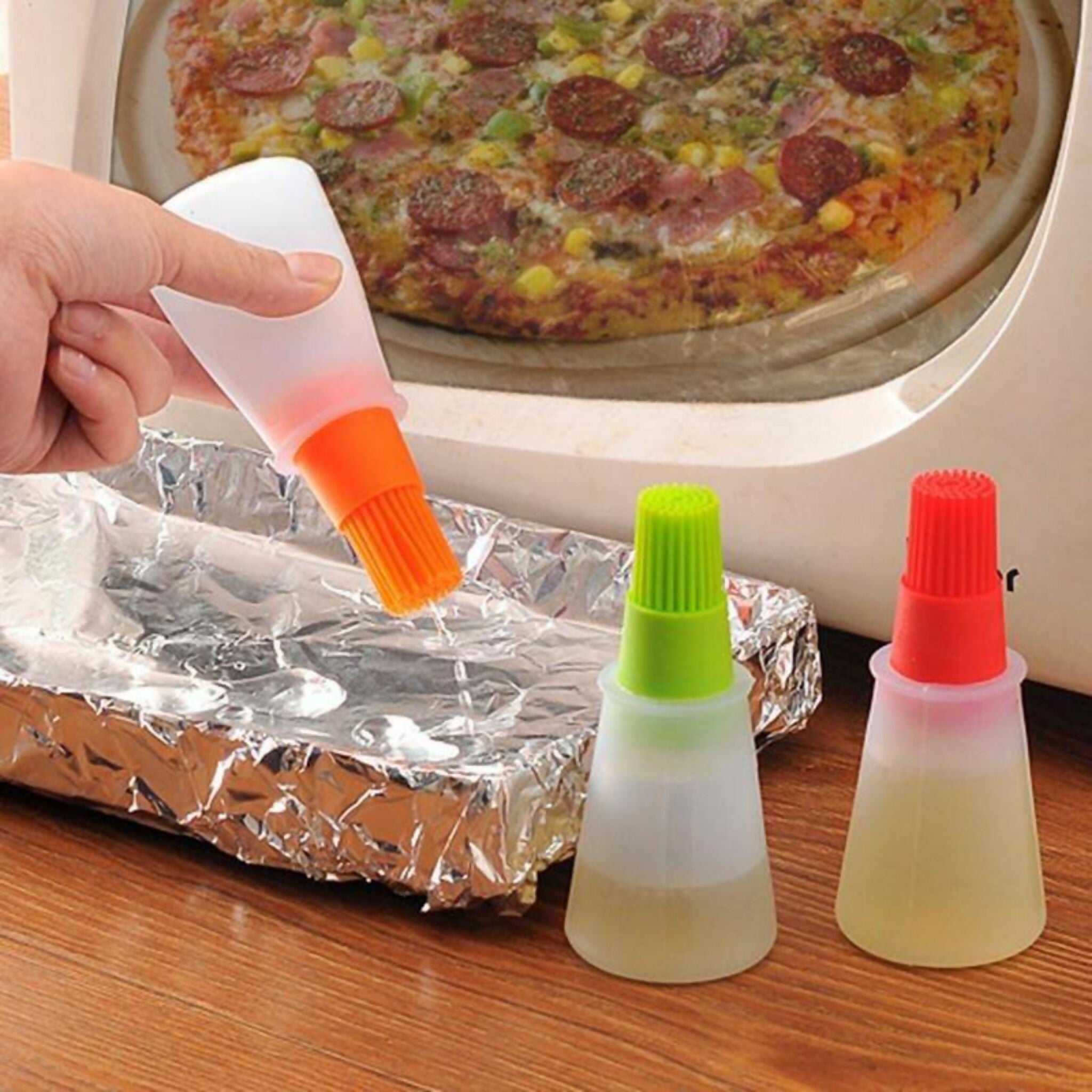 Portable Silicone Oil Bottle with Brush – Refillable Oil Dispenser for Baking, Cooking & BBQ SEO Description: Make cooking, baking, and grilling easier with this Portable Silicone Oil Bottle with Brush. The flexible silicone bottle provides co