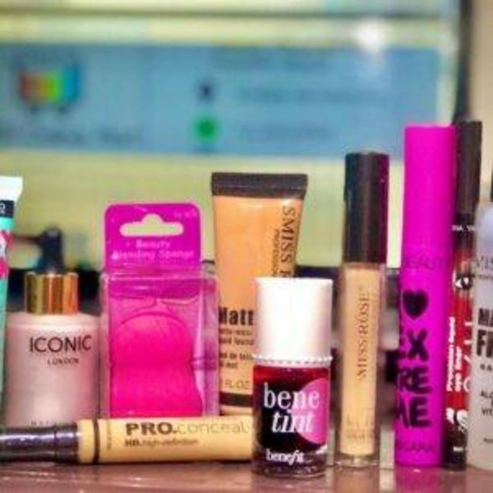 10 in 1 PROFESSIONAL Makeup Deal – Includes 36H Liner, Mascara, Benetint, Fixer