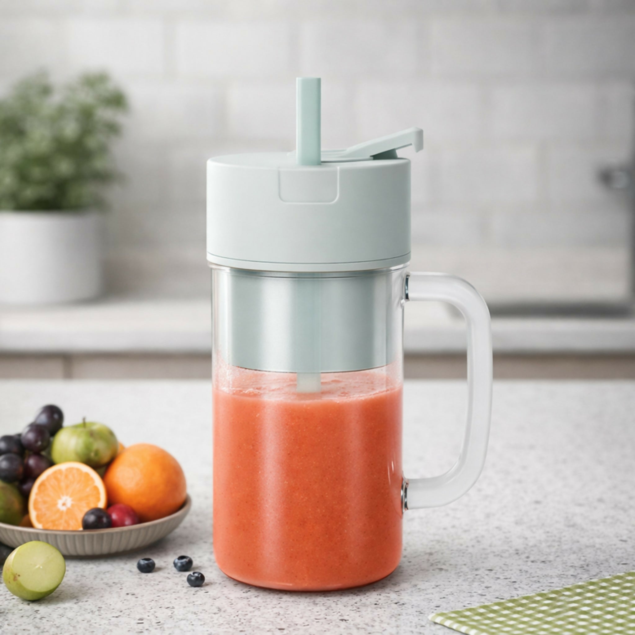 Portable Mini Crusher Juicer – USB Rechargeable Electric Juice Cup with Straw & Handle | Smoothie & Shake Maker