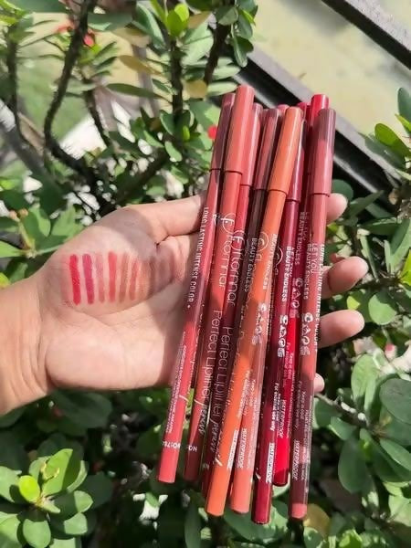 Flormar Perfect Lipliner – Long-Lasting & Intense Color | Smooth Application | Pack of 12 Shades