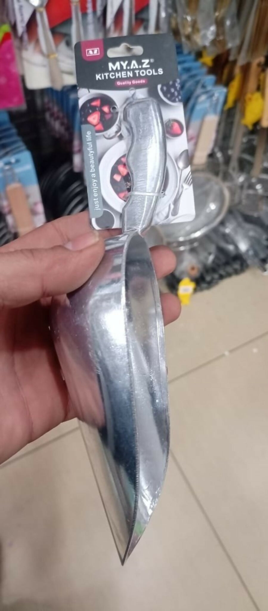 Durable Cast Aluminum Utility Scoop