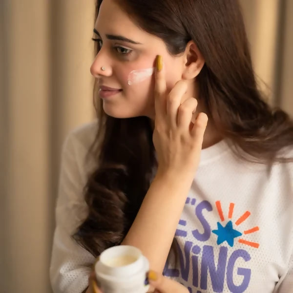 glow-natural-glutathione-and-alpha-arbutin-skin-brightening-cream-50g-advanced-formula-for-even-skin-tone-radiance-and-dark-spot-reduction-3 - 4