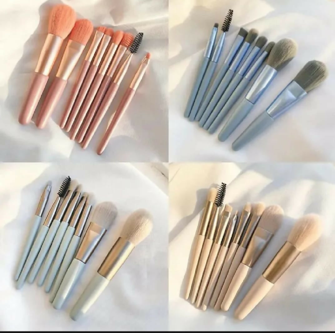 8 Piece Makeup Brush Set