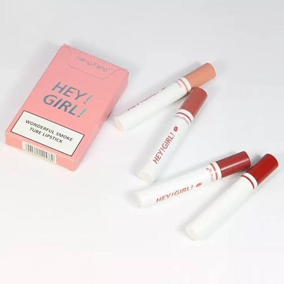 4-in-1 Matte Lipstick Set – Long-Lasting & Smooth Finish
