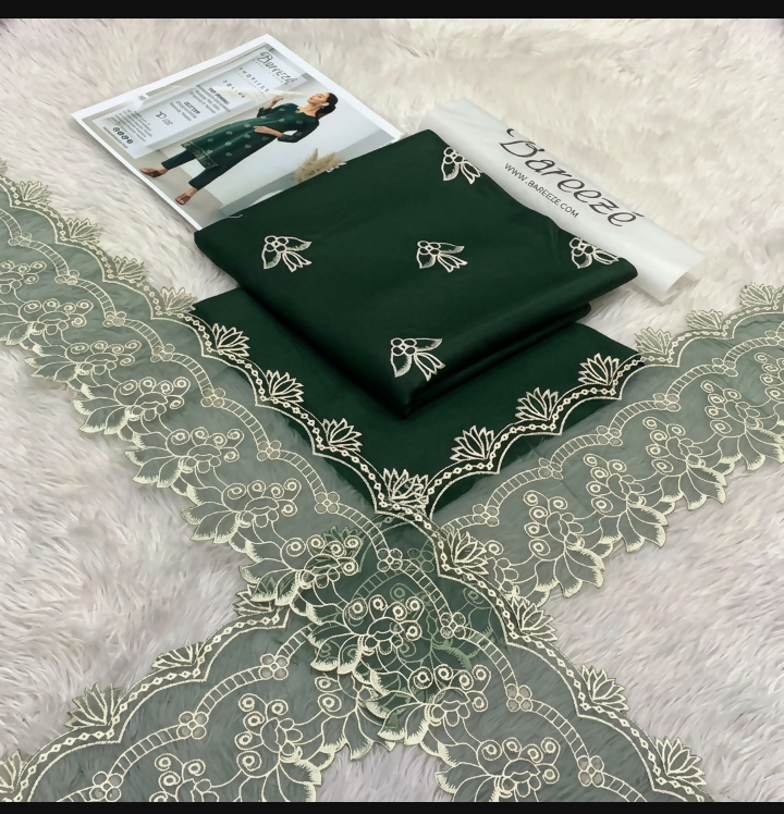 Green Embroidered Women's Lawn Suit Set
