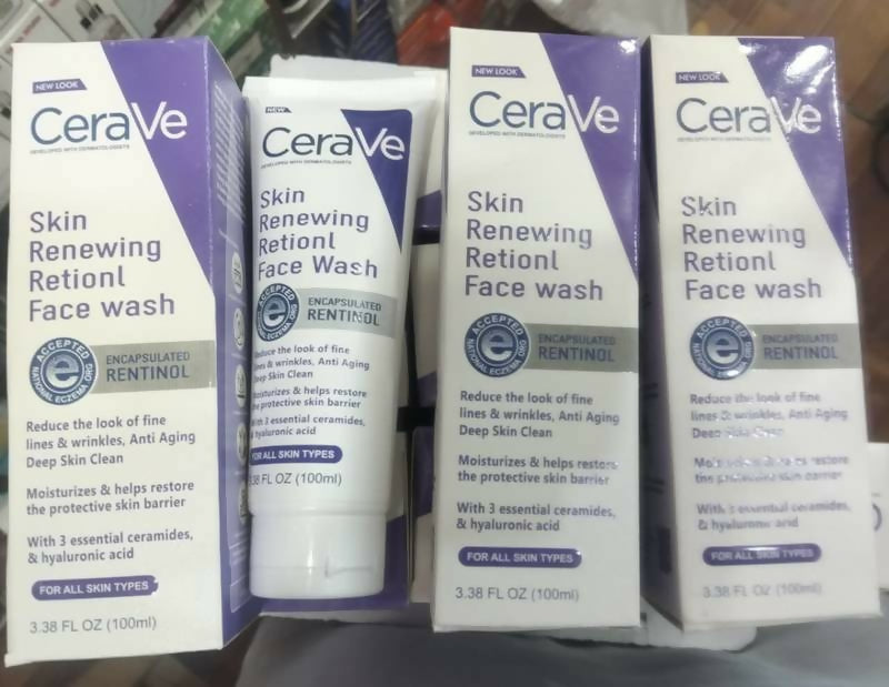 Renewing Retinol Face Wash – Anti-Aging Cleanser with Ceramides & Hyaluronic Acid for All Skin Types (100ml)