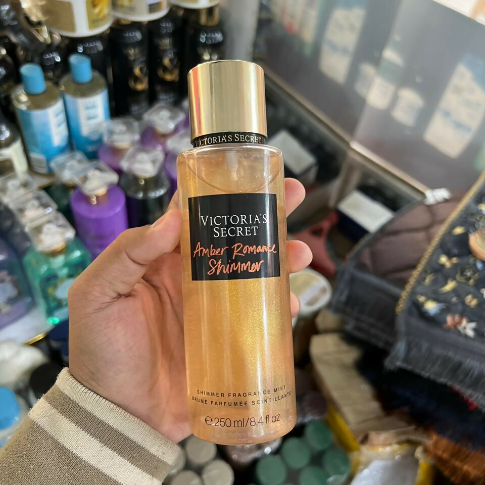 Victoria's Secret Amber Romance Shimmer Fragrance Mist Reliable Performance Stylish Scent - 250ML