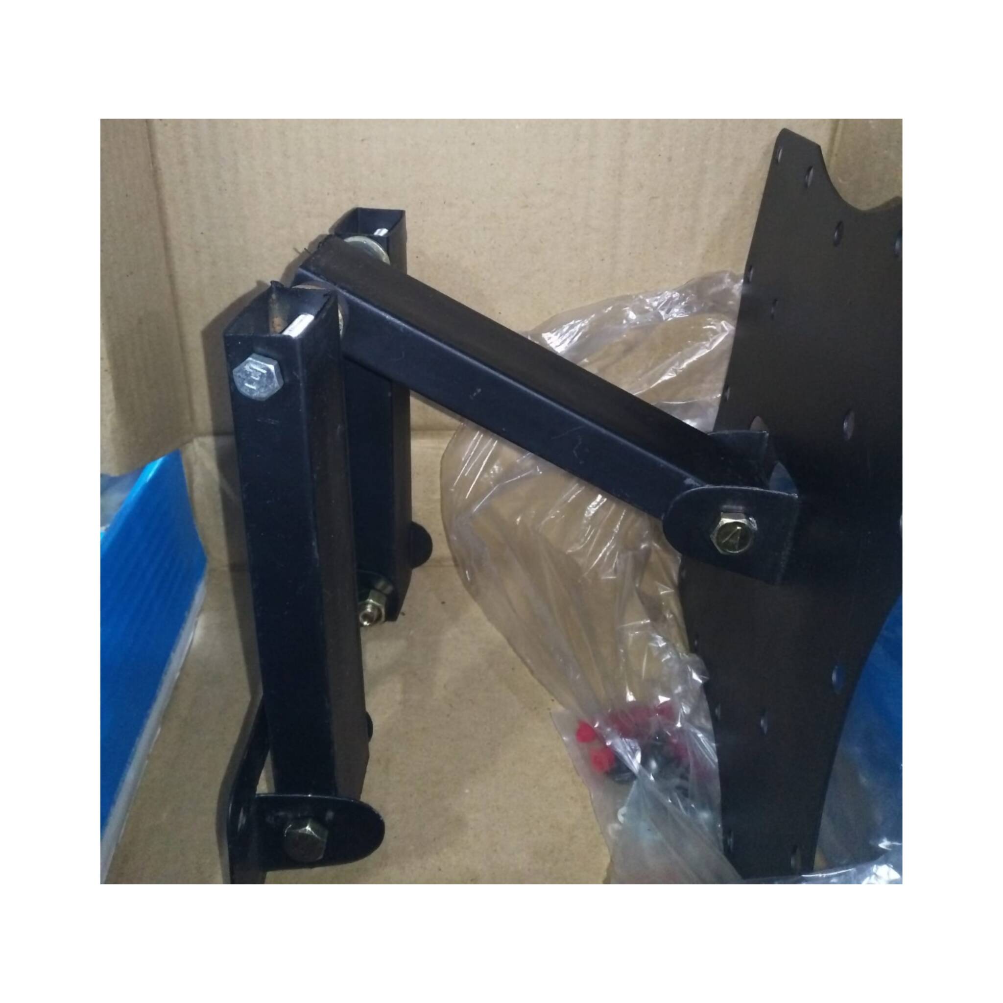 Wall Mount Stand, New TV DVD/DVR, Movable, Adjustable & Heavy-Duty Construction