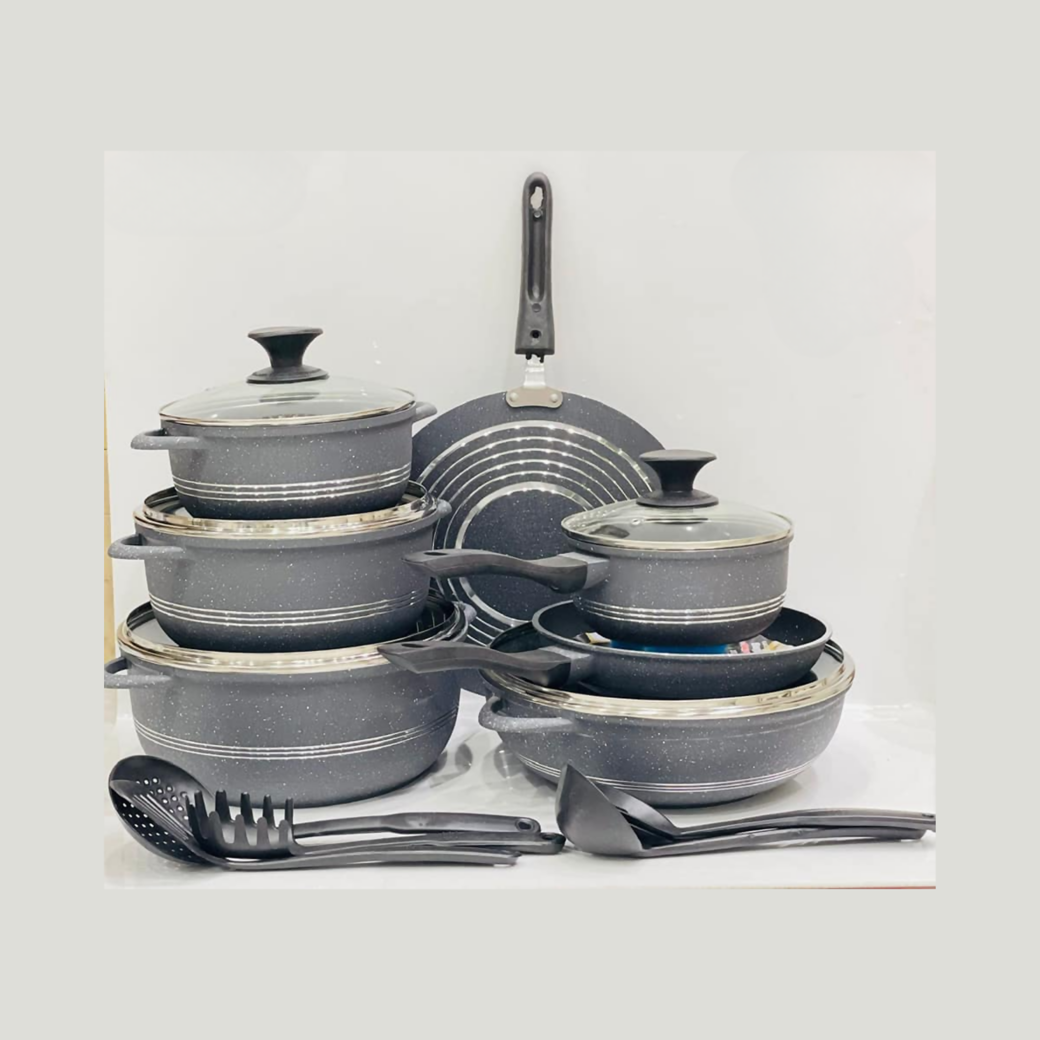 Nonstick Cookware Set, Lifetime Quality, for Effortless Cooking