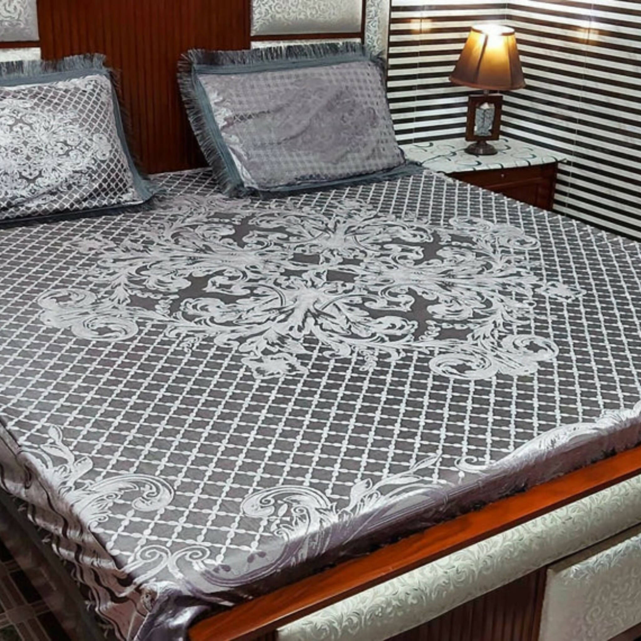 Bed Sheet, Luxurious Lace Plush Set by Amigo Home Textiles