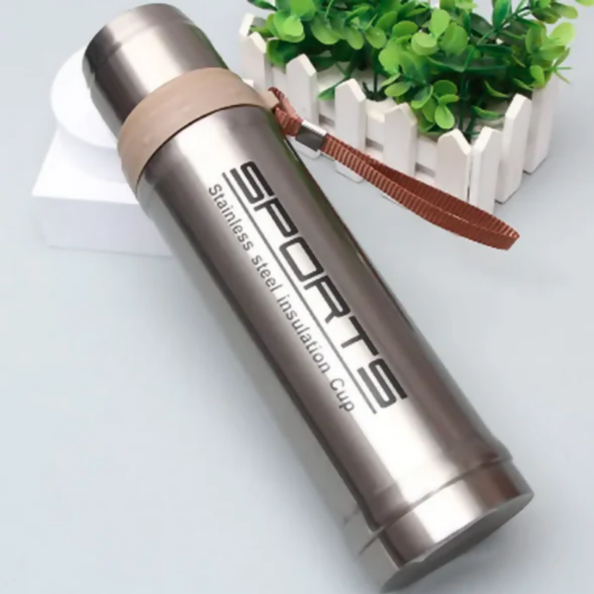 Sports Water Bottle, Durable 750ml Stainless Steel with Vacuum Flask Technology