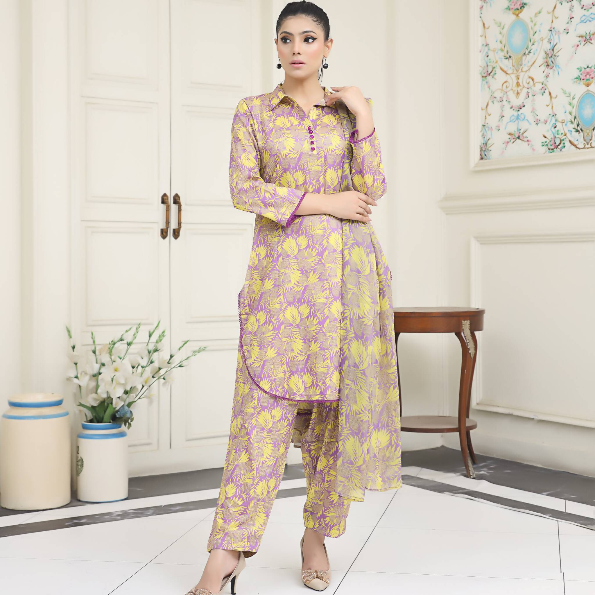 Unstitched Suit, 3 Pcs Printed Lawn with Vibrant Patterns Quality Fabric & Easy Customization